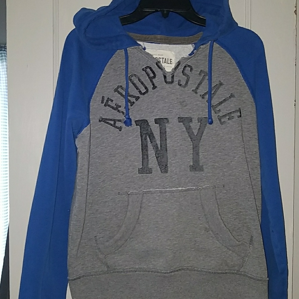 Womans Aero sweatshirt